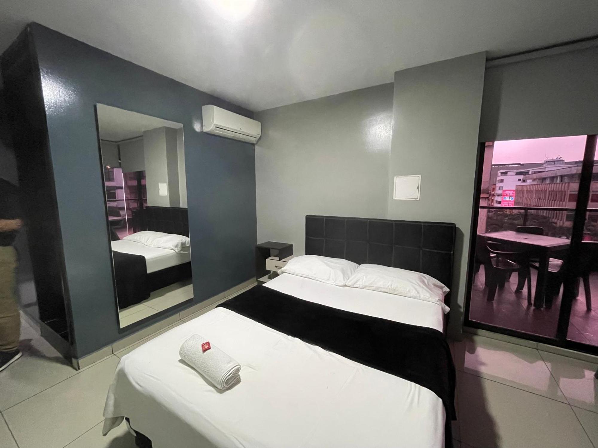 Hotel Escorial อีบาเก ภายนอก รูปภาพ