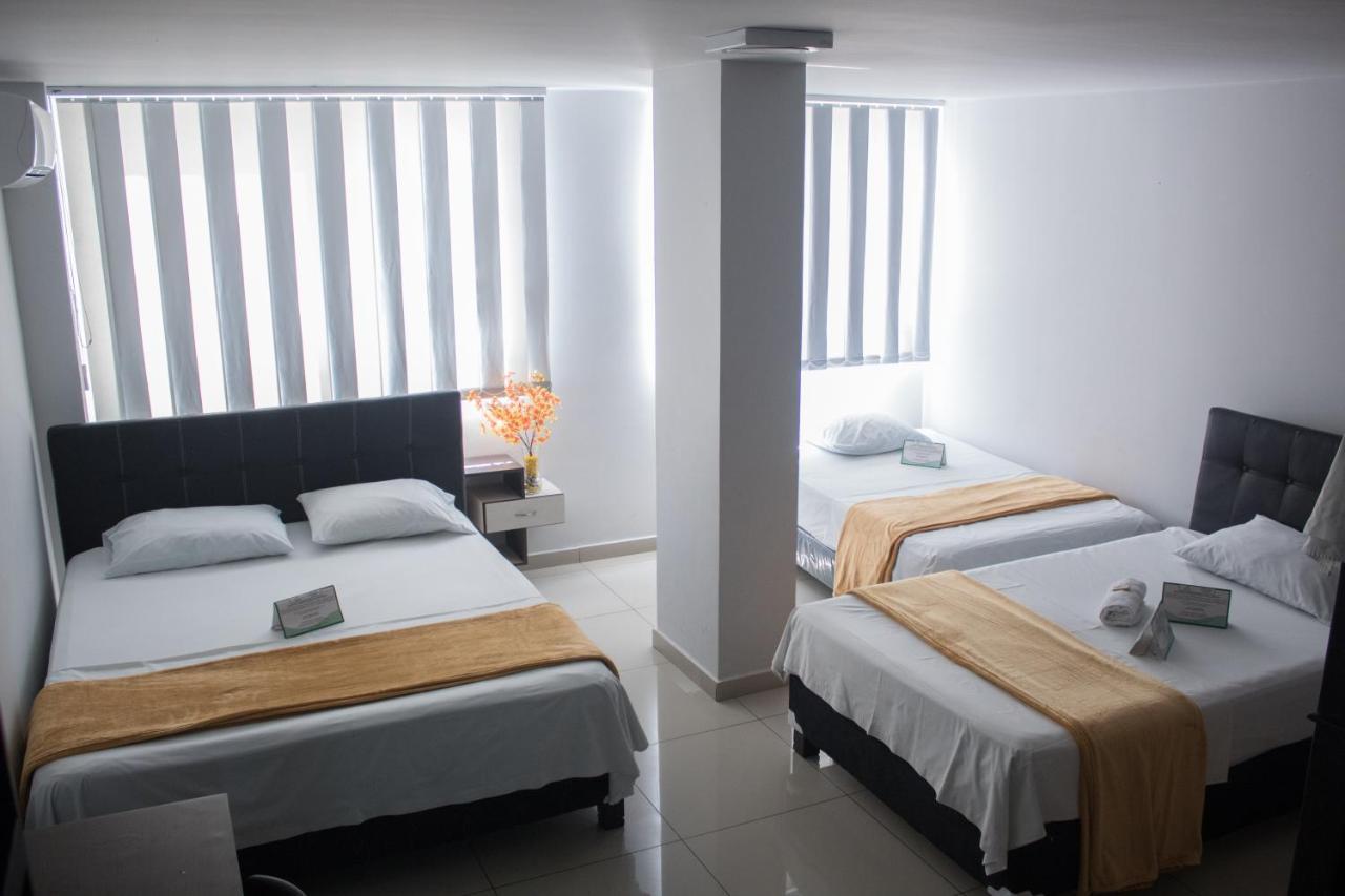 Hotel Escorial อีบาเก ภายนอก รูปภาพ